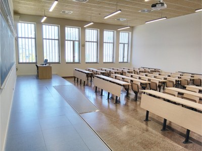 Demanem una revisió de les condicions d'inici de curs pel setembre